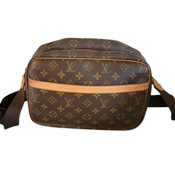 Louis Vuitton Reporter PM Crossbody Bag - Picture 1 of 16